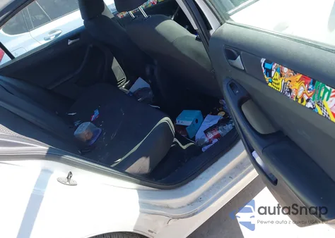 2014 Volkswagen Jetta 2.0L S z USA, uszkodzony, nr VIN 3VW2K7AJ1EM234877